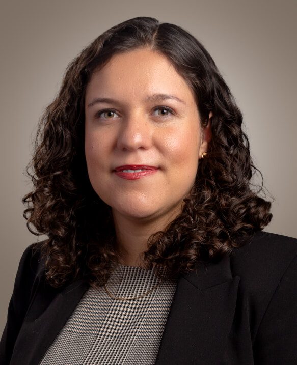 Profesora del área de Factor Humano Directora Adjunta del Centro de Investigación de Filosofía y Empresa, CIFE